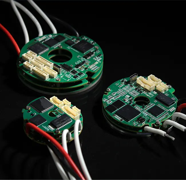 Servoazionamento CC: prestazioni elevate, miniaturizzazione, potenziamento dell'intelligenza incorporata e apparecchiature di fascia alta